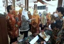 Arumi Tekankan Pentingnya Teknik Komunikasi di Era Digitalisasi