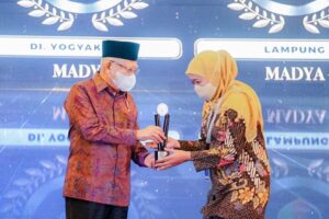 GUBERNUR KPPU AWARD