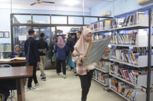 PERPUSTAKAAN AWS