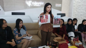 KOSMETIK PALSU