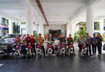 Wujudkan Eco Green Campus, 50 Unit Sepeda Listrik untuk Unair