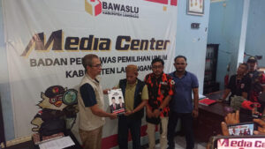 apk foto dirusak