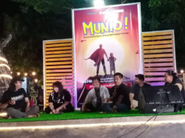 Para Pahlawan di Acara MUNIO Stikosa AWS