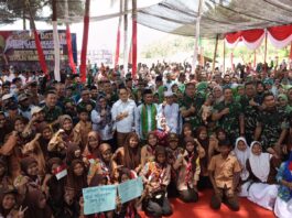 TNI-AD Jawab Keluhan Warga Pulau Bawean dengan Tindakan Nyata