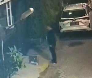 Diduga Persoalan Asmara Pria Asal Denpasar Bali Bakar Diri di Gresik