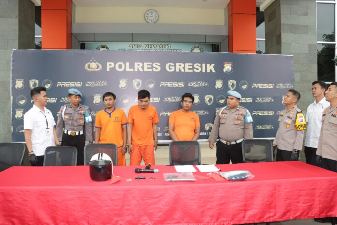 Timsus Macan Giri Polres Gresik Tembak 2 Residivis dan Tangkap Penadah Motor Curian