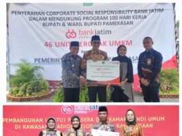 Peduli UMKM Hingga Pendidikan, Bank Jatim Gencar Serahkan CSR